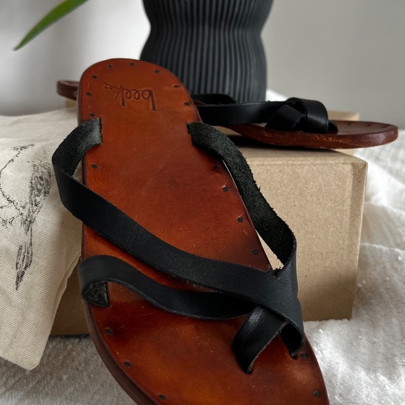 sandals - Picture 5 of 5